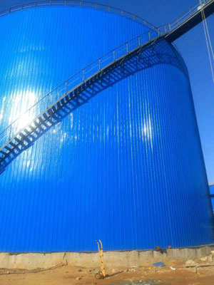 邢台铁皮保温施工队 有点帅！李弘权晒个人照：感谢2025的所有❤️